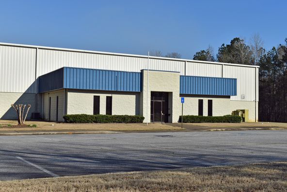 20 Downing Dr, Phenix City, AL 36869